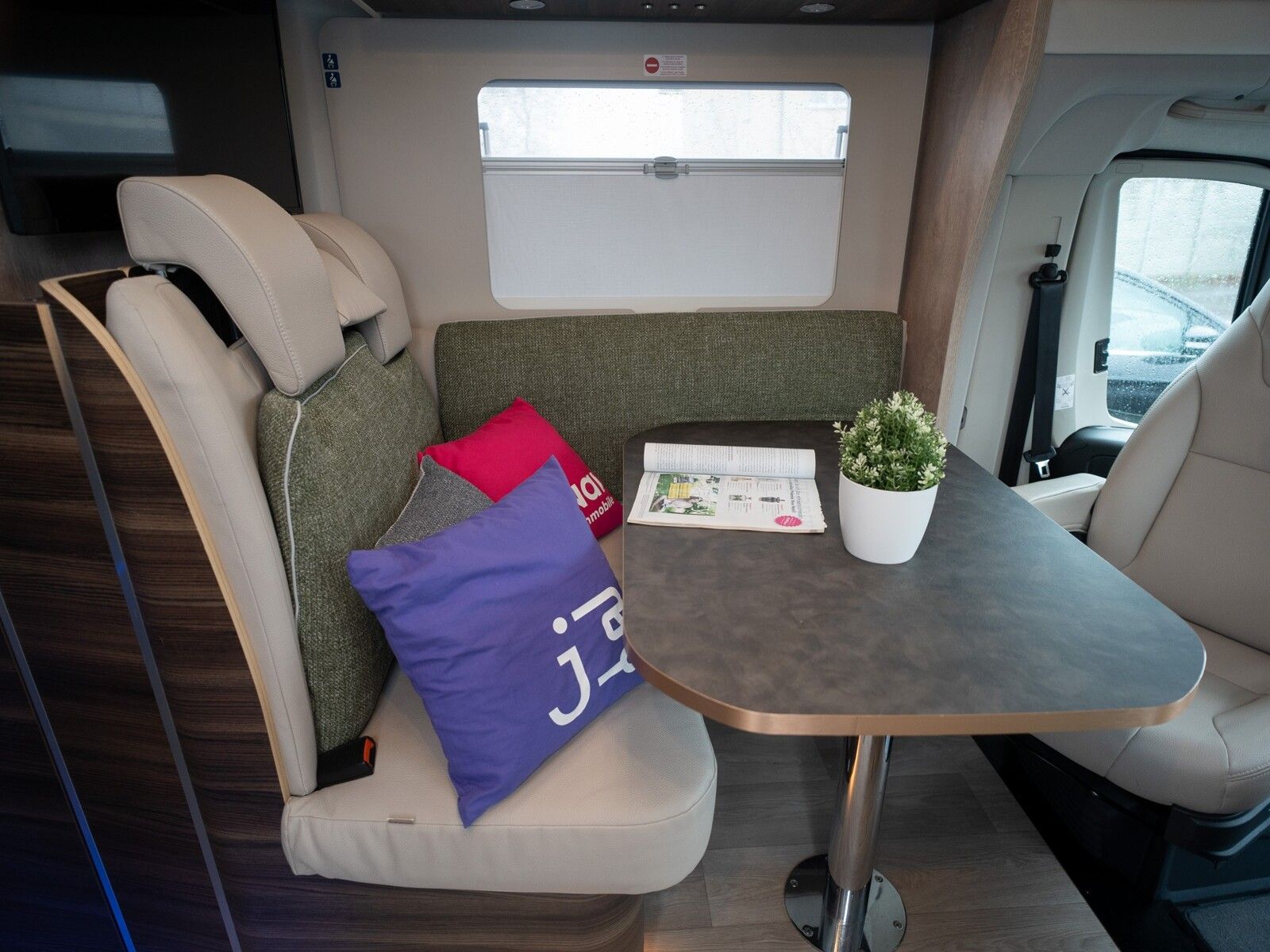 Fahrzeugabbildung Laika Ecovip L 3009 SAT*AHK*Navi/Kamera*Assistenz-Syst