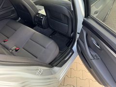 Fahrzeugabbildung BMW 530d Touring xDrive AHK NAVI ACC BIXENON