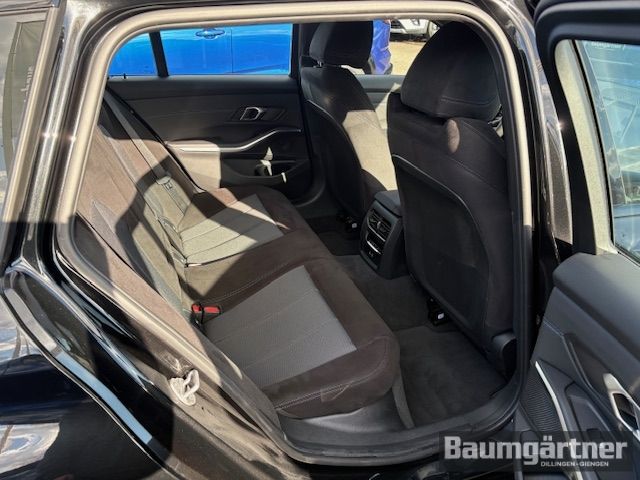 Fahrzeugabbildung BMW 330 i xDrive M-Sport Touring Kamera/ACC/Sitzh.