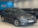 BMW 320d LuxuryLine Aut/AHK/Pan/Park/StGo/SportSitz - BMW 320: 320d Luxury