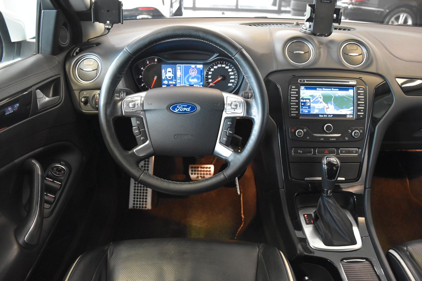 Ford Mondeo 2014 — photo 18