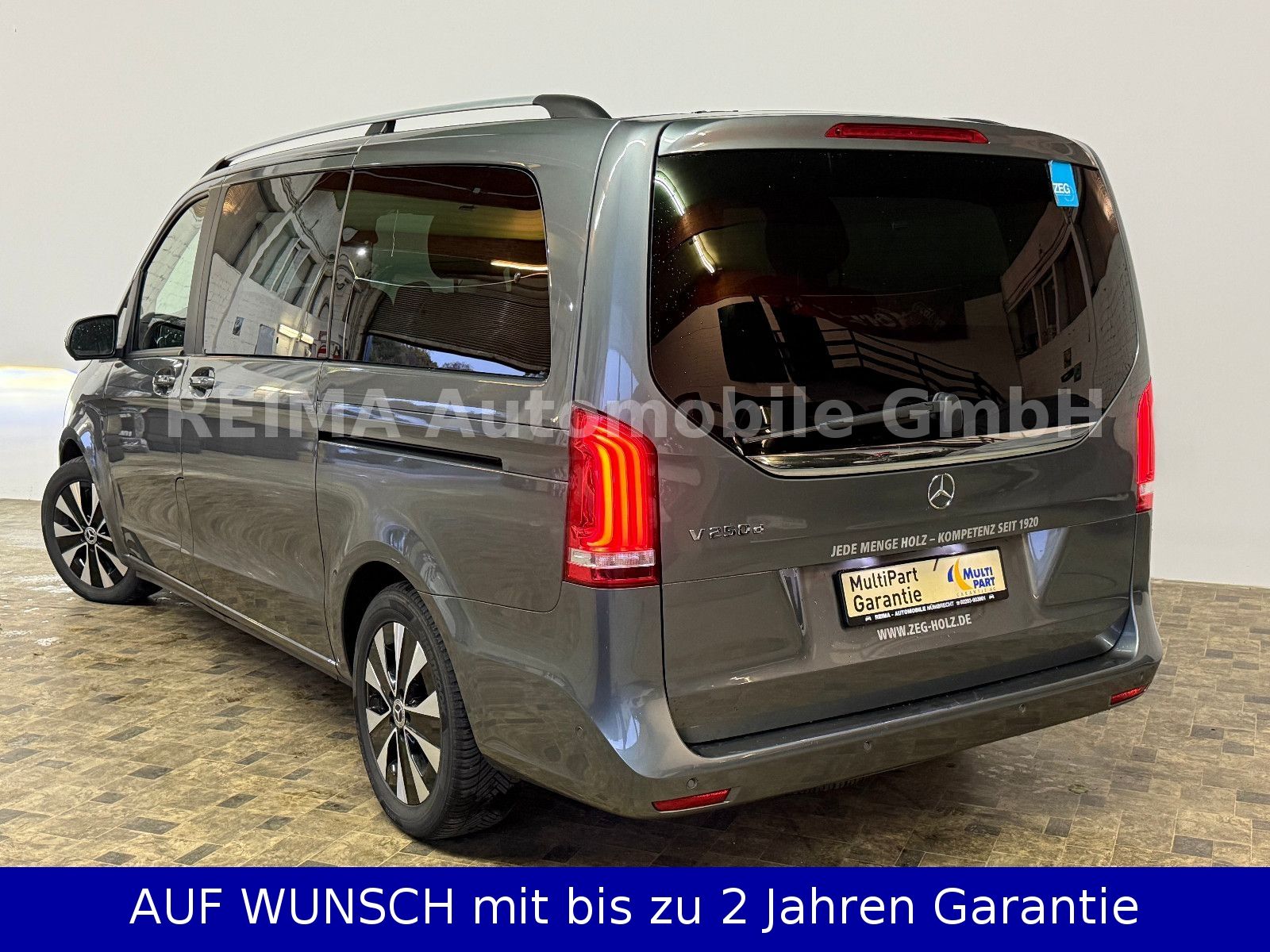 Fahrzeugabbildung Mercedes-Benz V 250 d EDITION lang, 6 Sitzer, LED, ACC