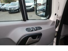 Fahrzeugabbildung Volkswagen Crafter Kombi 9Sitze Klima Scheckheftgepflegt