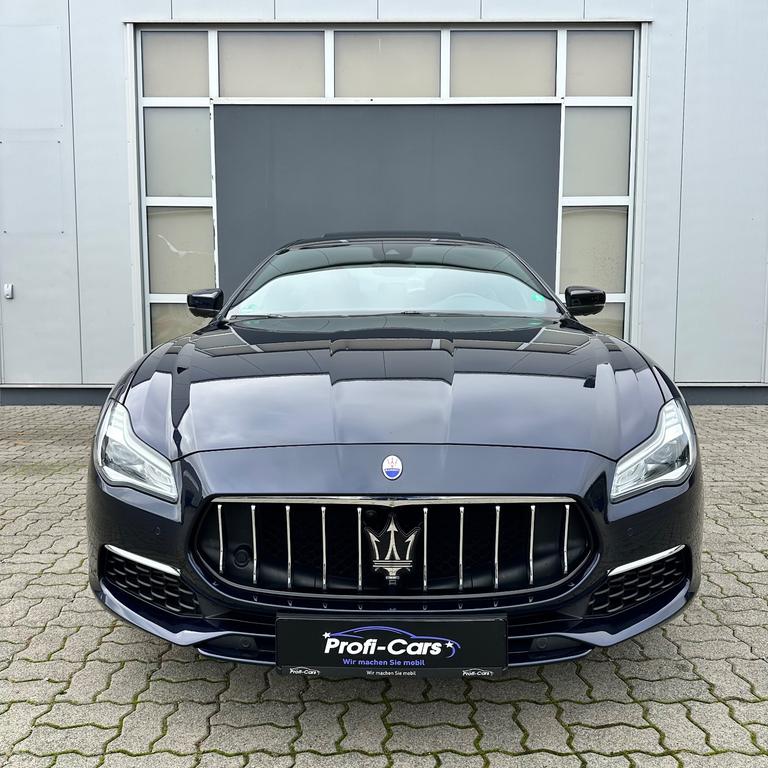 Maserati Quattroporte