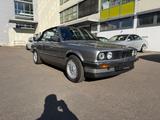 BMW 320i 1. Hand Tüv&H Kennzeichen Neu Restauriert - BMW 320 Cabrio 1988 320i mit Benzin-Antrieb