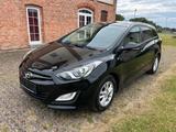 Hyundai i30 cw Trend*Navi/Rückfahrkamera/TÜV 02.2027* - Hyundai i30 Gebrauchtwagen in Rostock