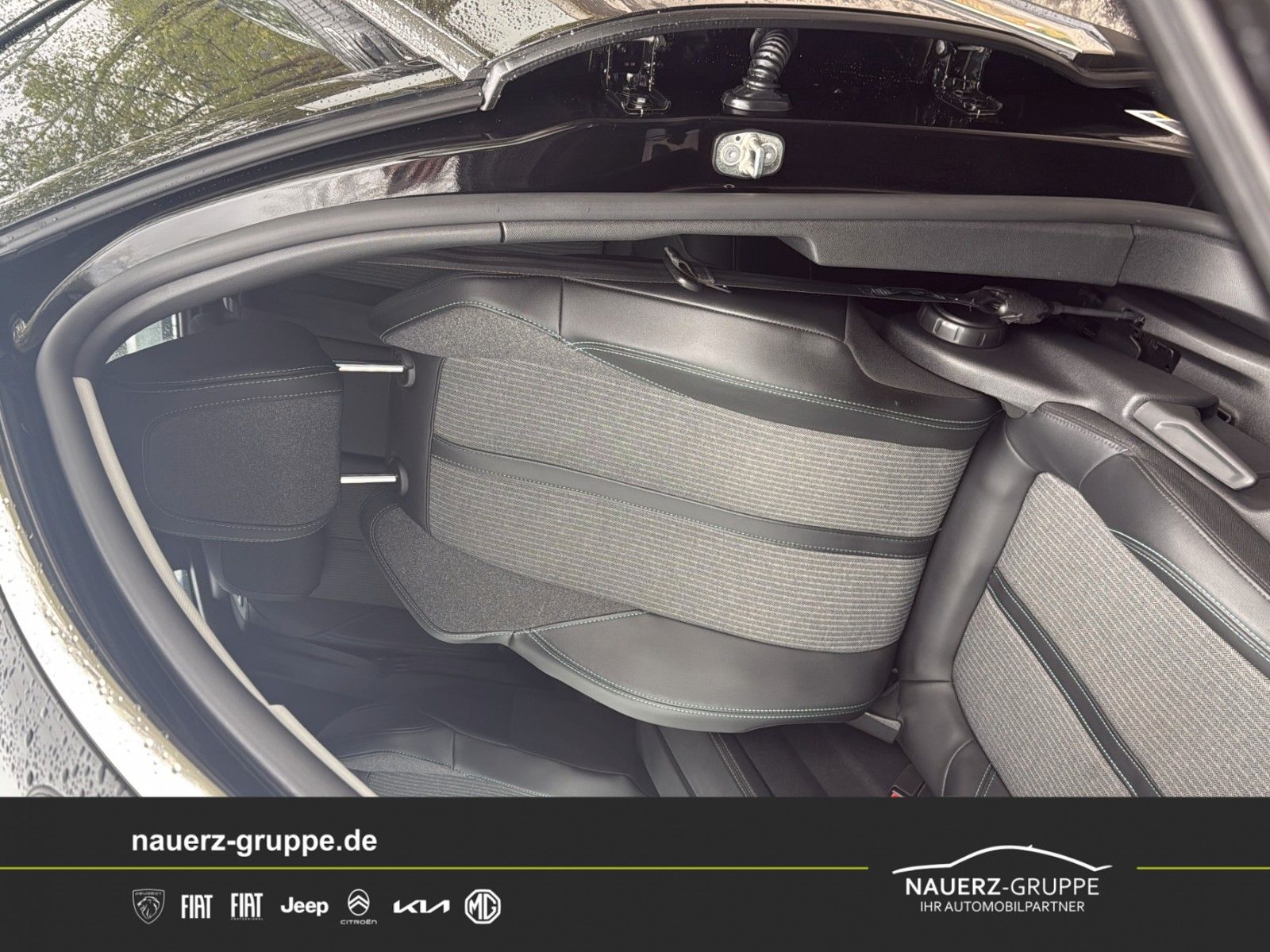 Fahrzeugabbildung Peugeot 3008 Hybrid 225 Allure Pack