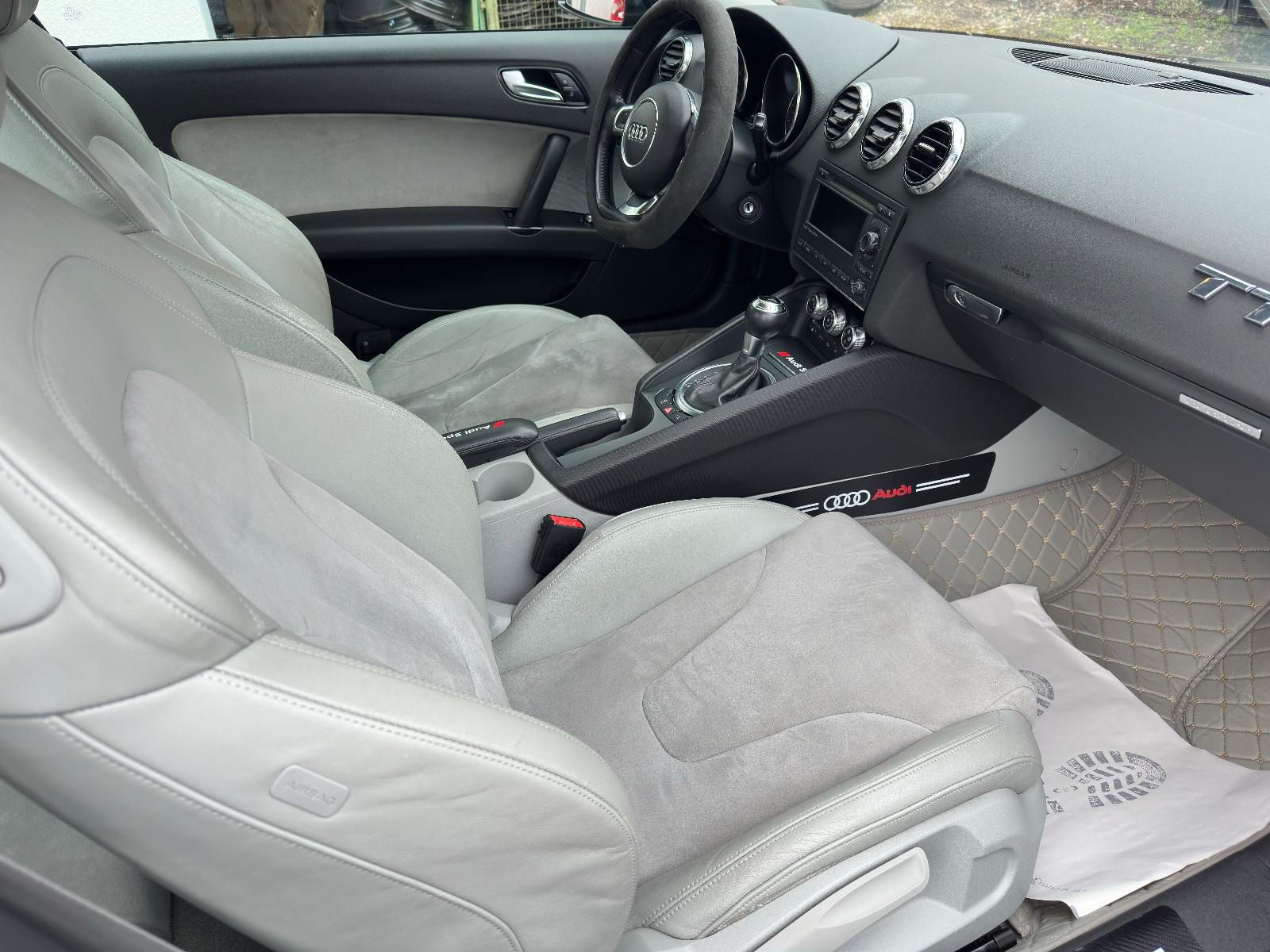 Audi TT Coupe quattro