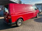 Volkswagen T5 Transporter Kasten-Kombi Kasten lang - Volkswagen T5: Rot