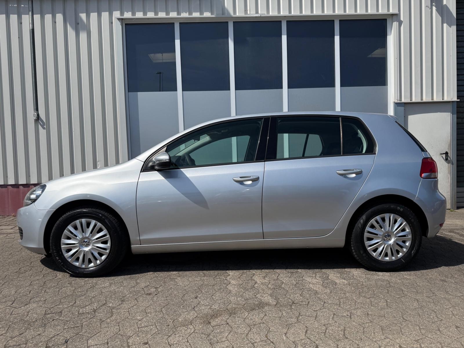 Volkswagen Golf VI 1,6 TDI 77kW 105PS Trendline/NAVI/PDC