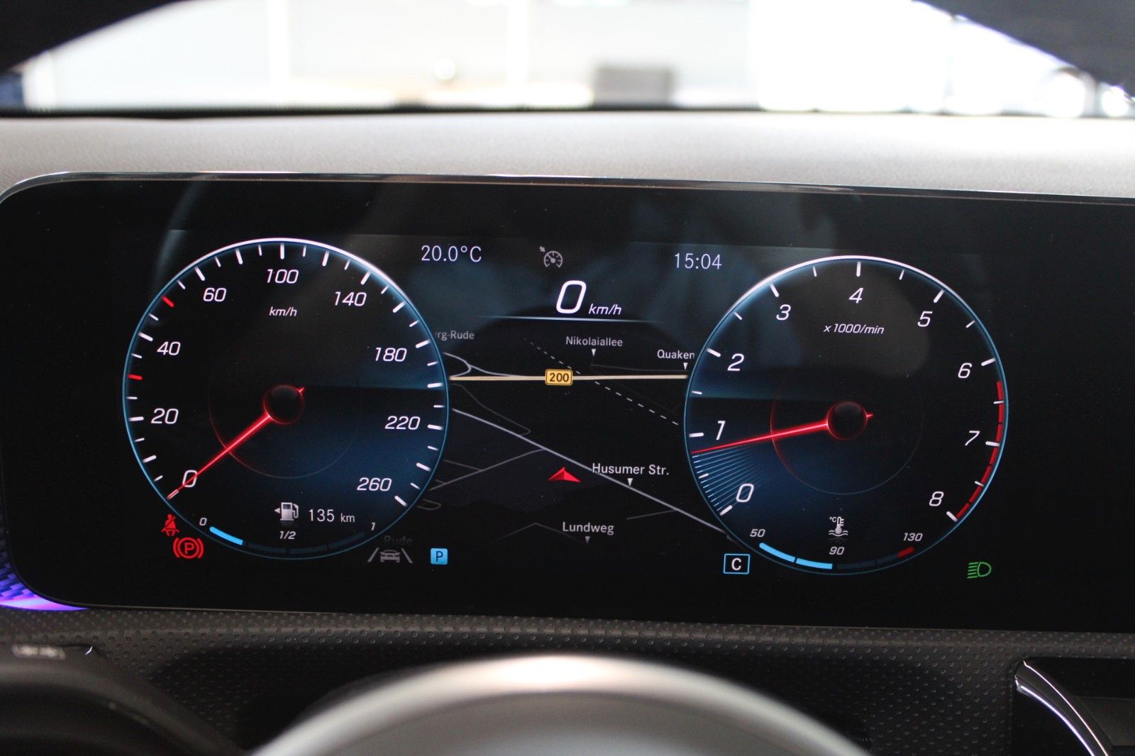 Fahrzeugabbildung Mercedes-Benz CLA 180 Shooting Brake LED NAVI DAB HighEnd uvm