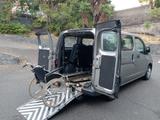 Nissan NV200 Pianale ribassato con rampa disabil - graue Nissan NV200