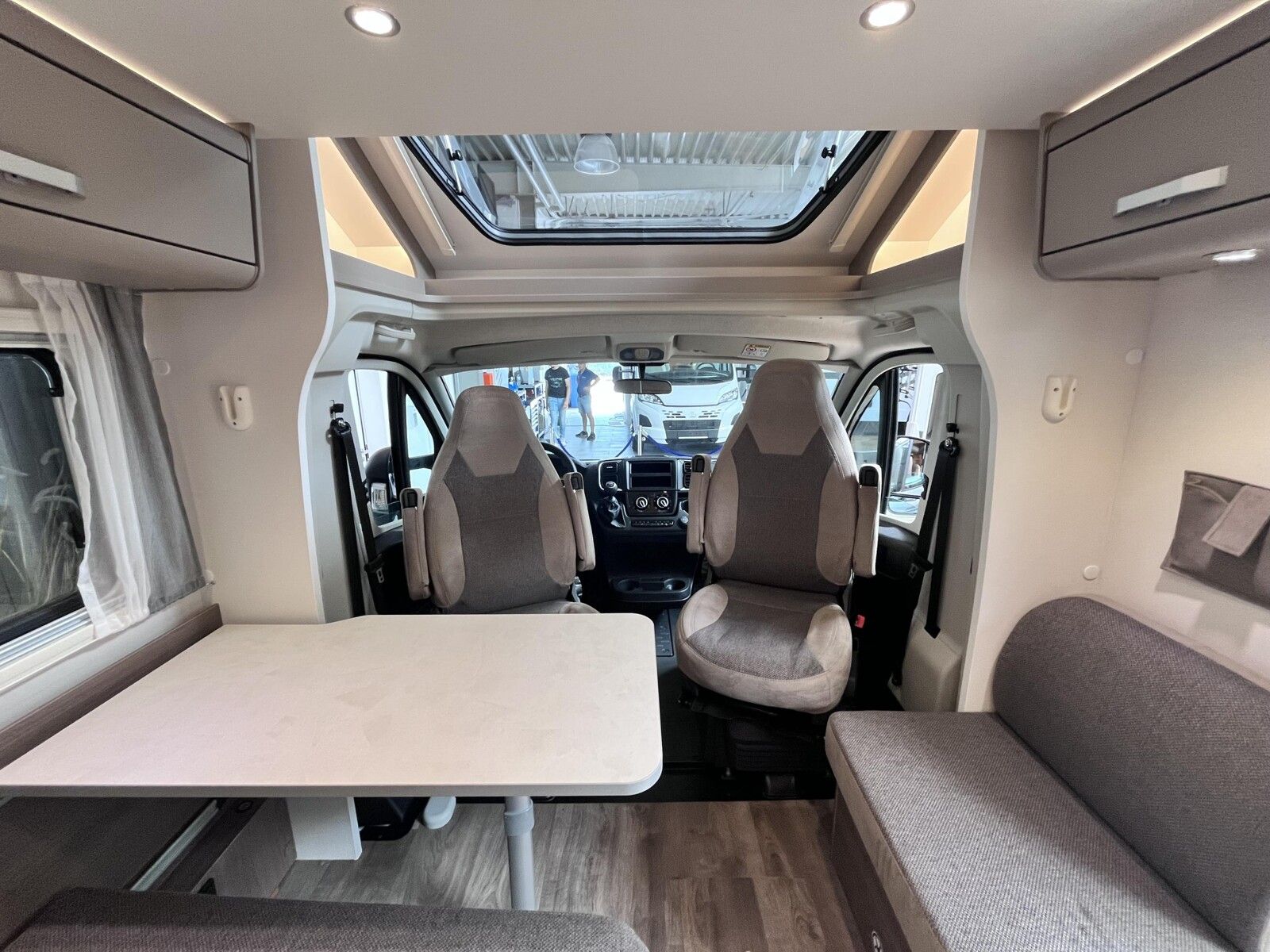 Fahrzeugabbildung Carado T 328 BIS ZU 13.000  SPAREN !!!