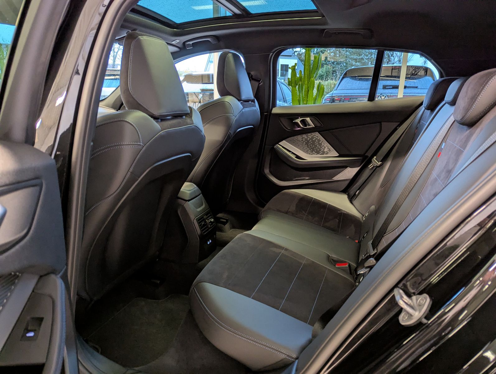 BMW 120 d M-Sport Panorama Driving Assistan-Plus AHK - Image 13