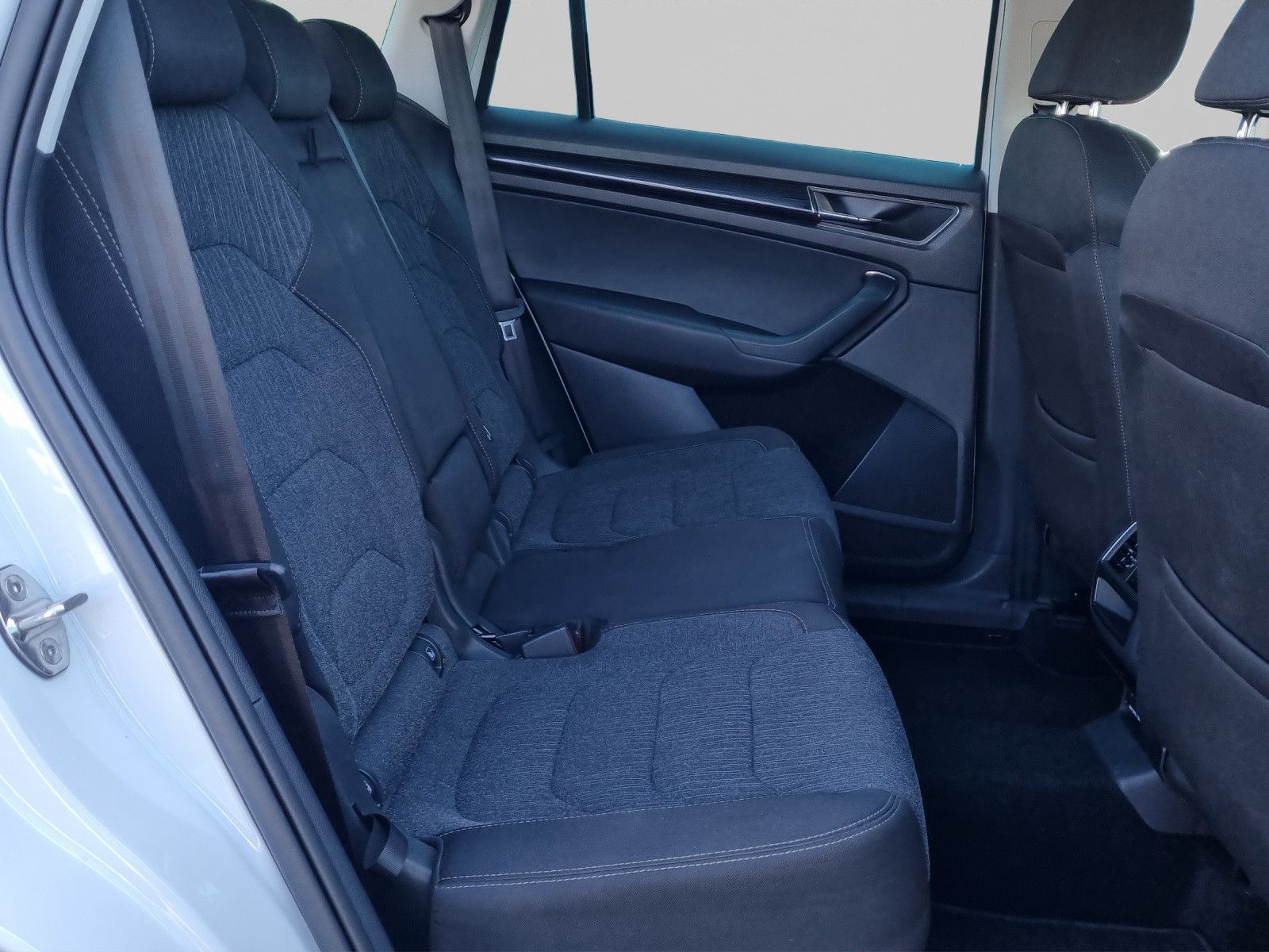 Fahrzeugabbildung SKODA Kodiaq Style 4x4 2,0 TSI DSG Navi AHK ACC