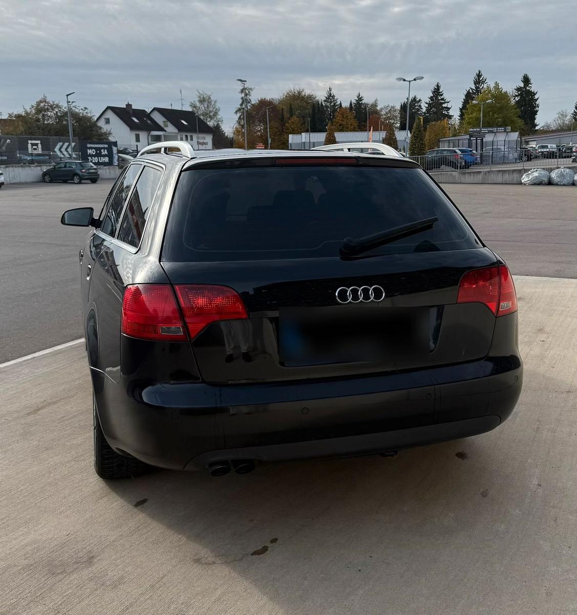 Audi A4 2005 — вигляд ззаду