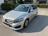 Mercedes-Benz B 180 - Sehr guter Zustand | Garagenwagen - Mercedes-Benz B 180 in Duisburg