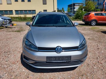 Volkswagen Golf - 2