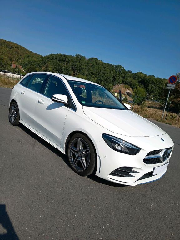 Image of Mercedes-Benz B 200