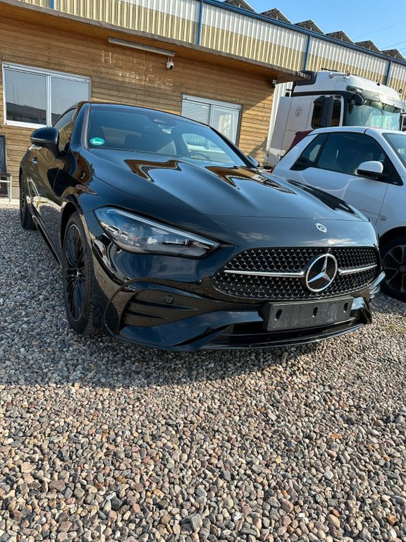 Mercedes-Benz CLE 200 - Coupe CLE 200 AMG Line Premium