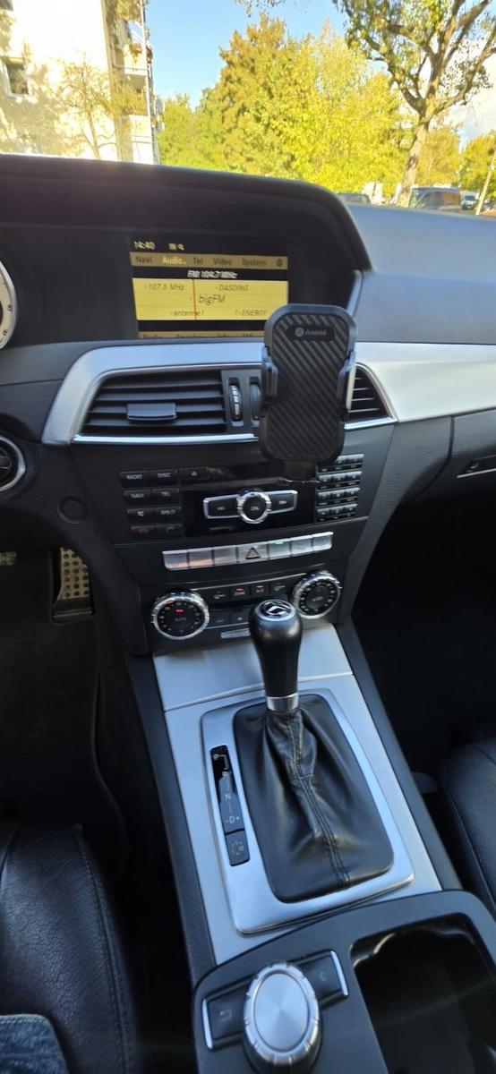 Mercedes-Benz C250 2011 — photo 11