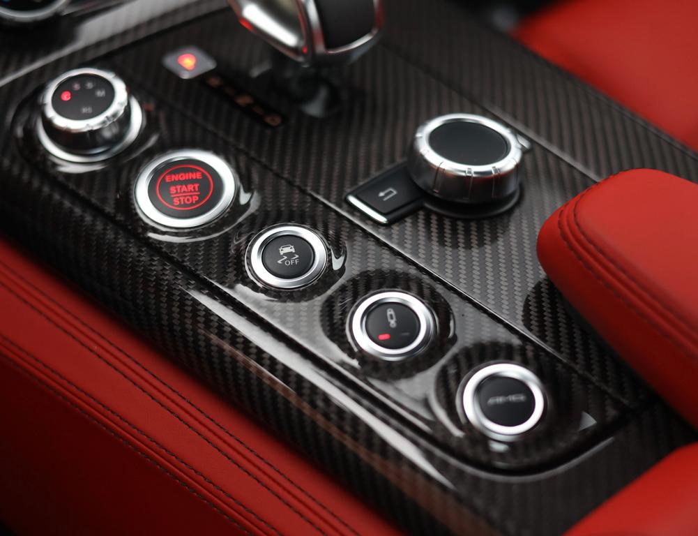 Mercedes-Benz SLS AMG