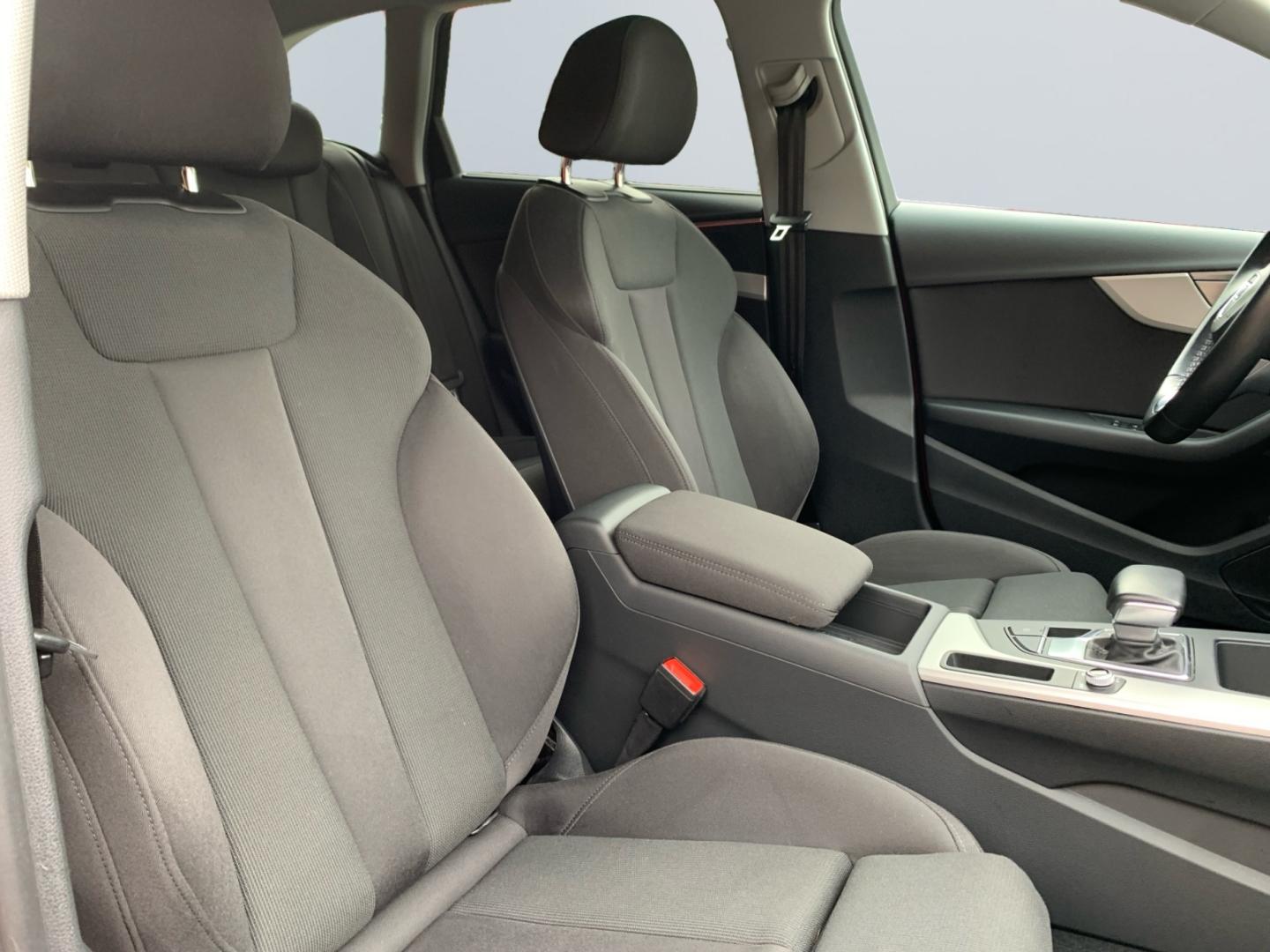 Audi A4 Avant 35 TDI S-tro S line *Matrix*el. Sitz*AH