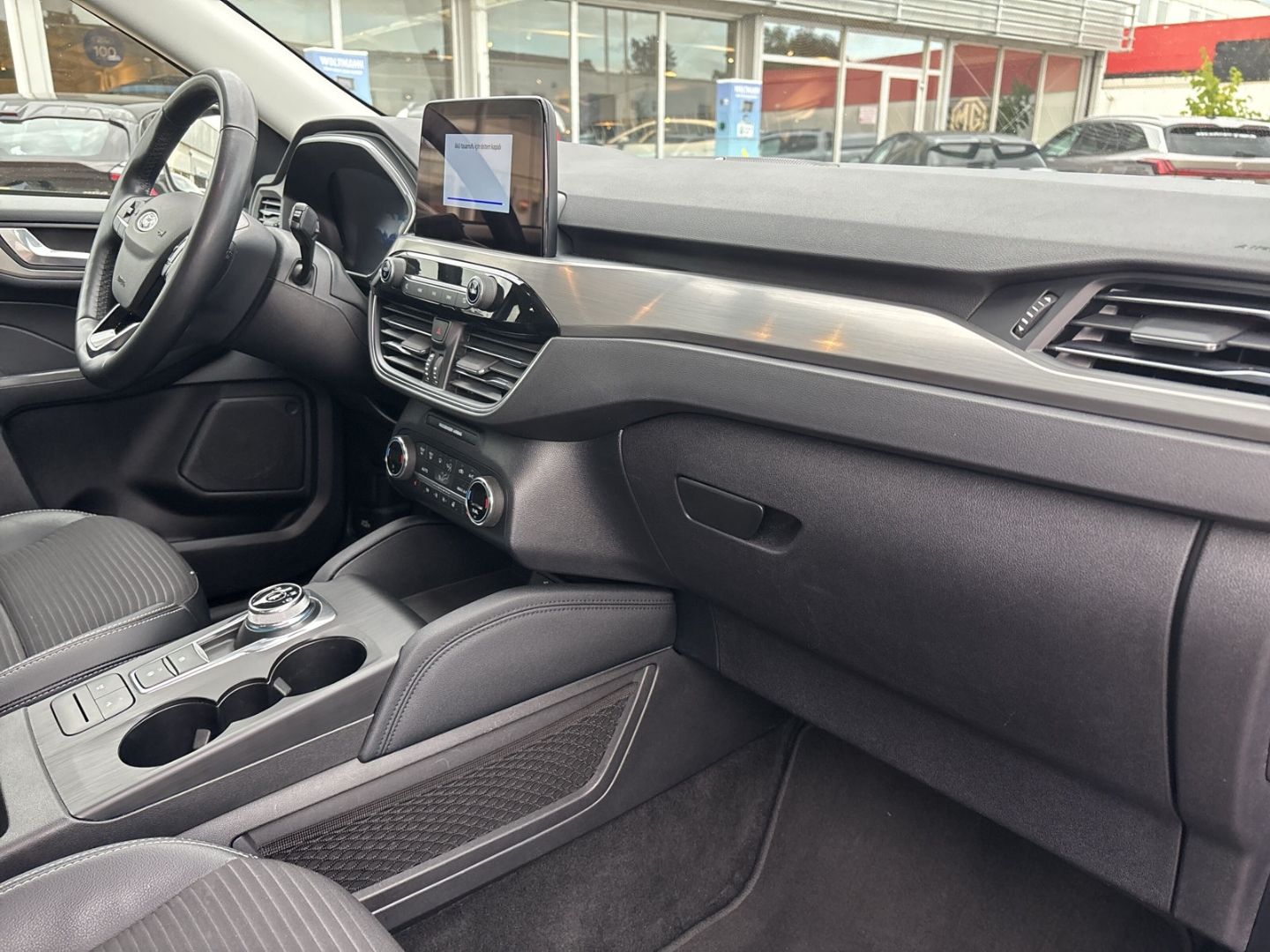 Fahrzeugabbildung Ford Kuga Hybrid Titanium X Navi Digitales Cockpit So