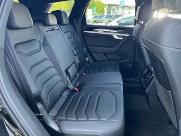 Volkswagen Touareg - 10