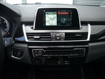 BMW 218 Active Tourer - 8