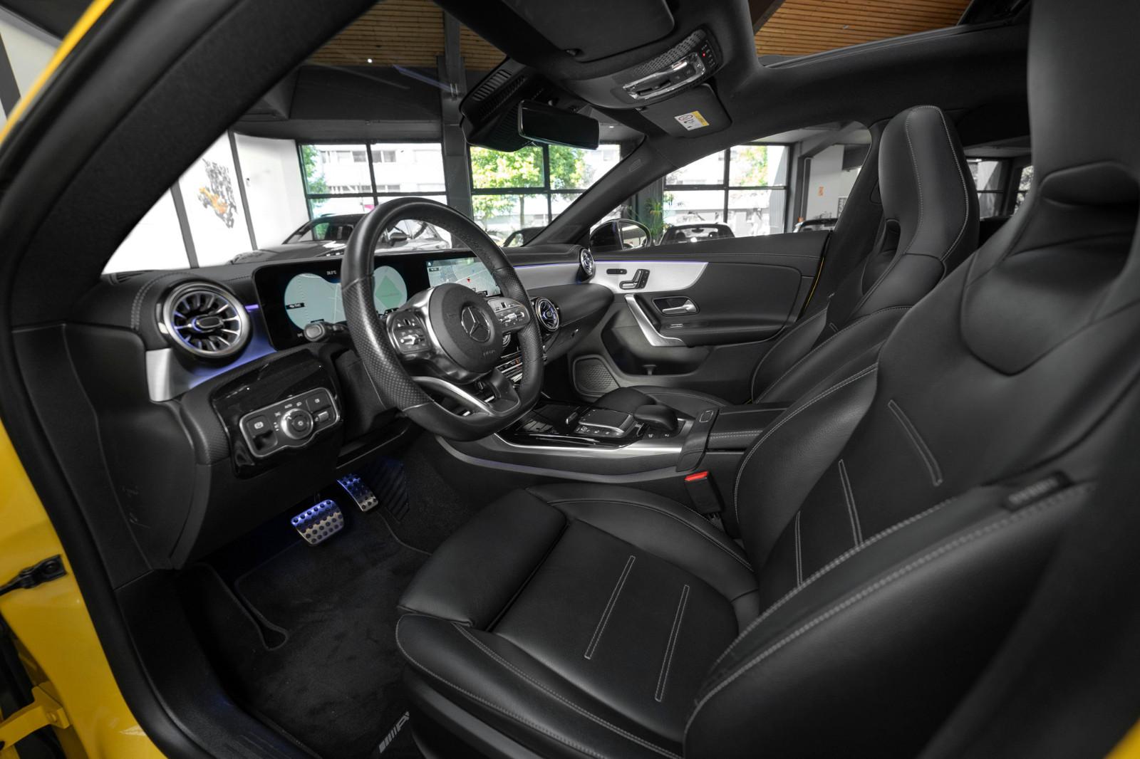 Mercedes-Benz CLA 35 AMG #AEROKIT #NIGHT-PAKET #PANORAMA