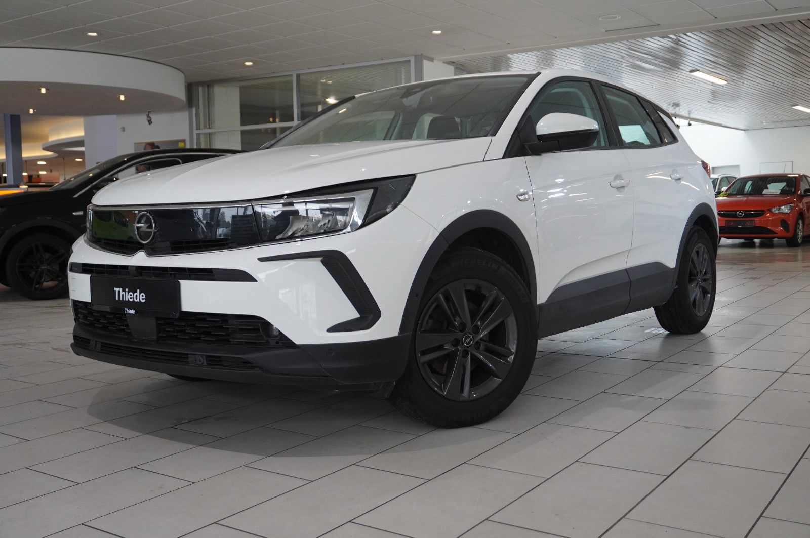 Fahrzeugabbildung Opel Grandland (X) 1.5D BUSINESS NAVI/LED/KAMERA/DAB