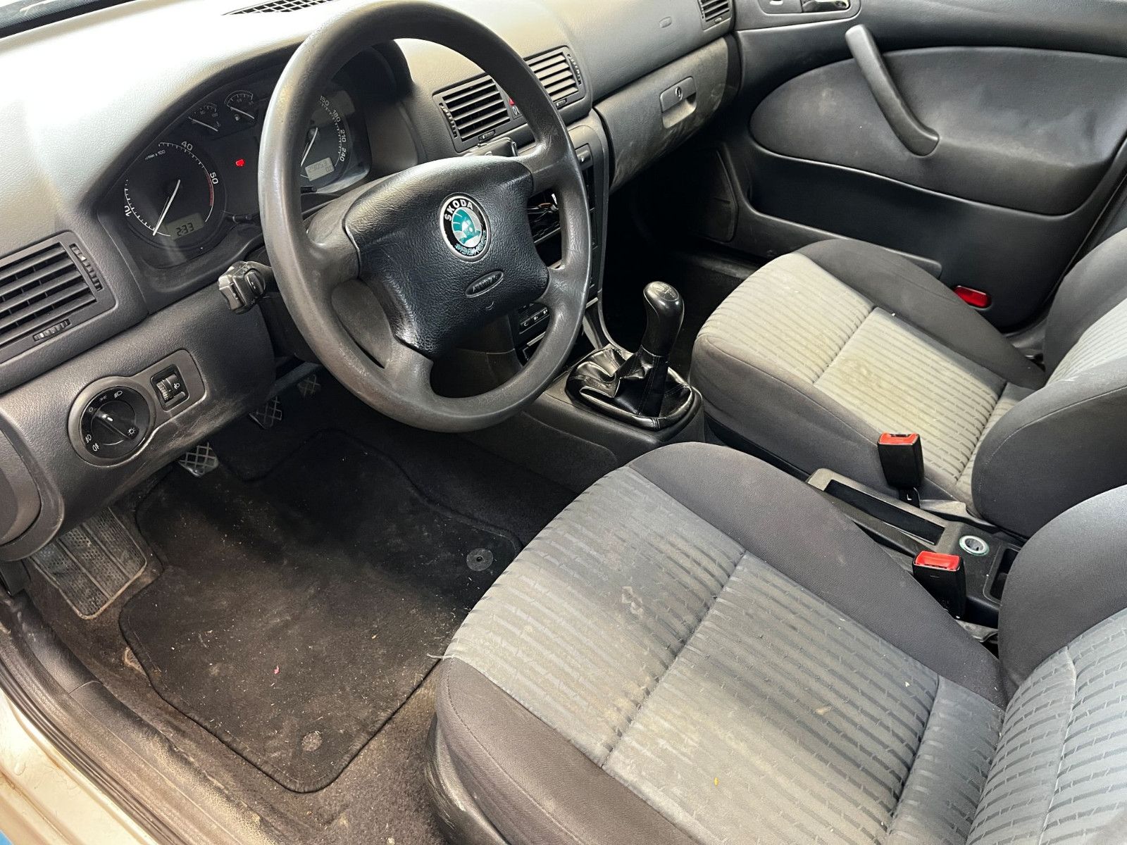 Fahrzeugabbildung SKODA Octavia Combi Tour 1,9 TDI