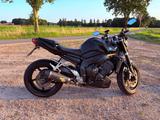 Yamaha FZ1 - Tiefer mit Sportauspuff - YAMAHA FZ