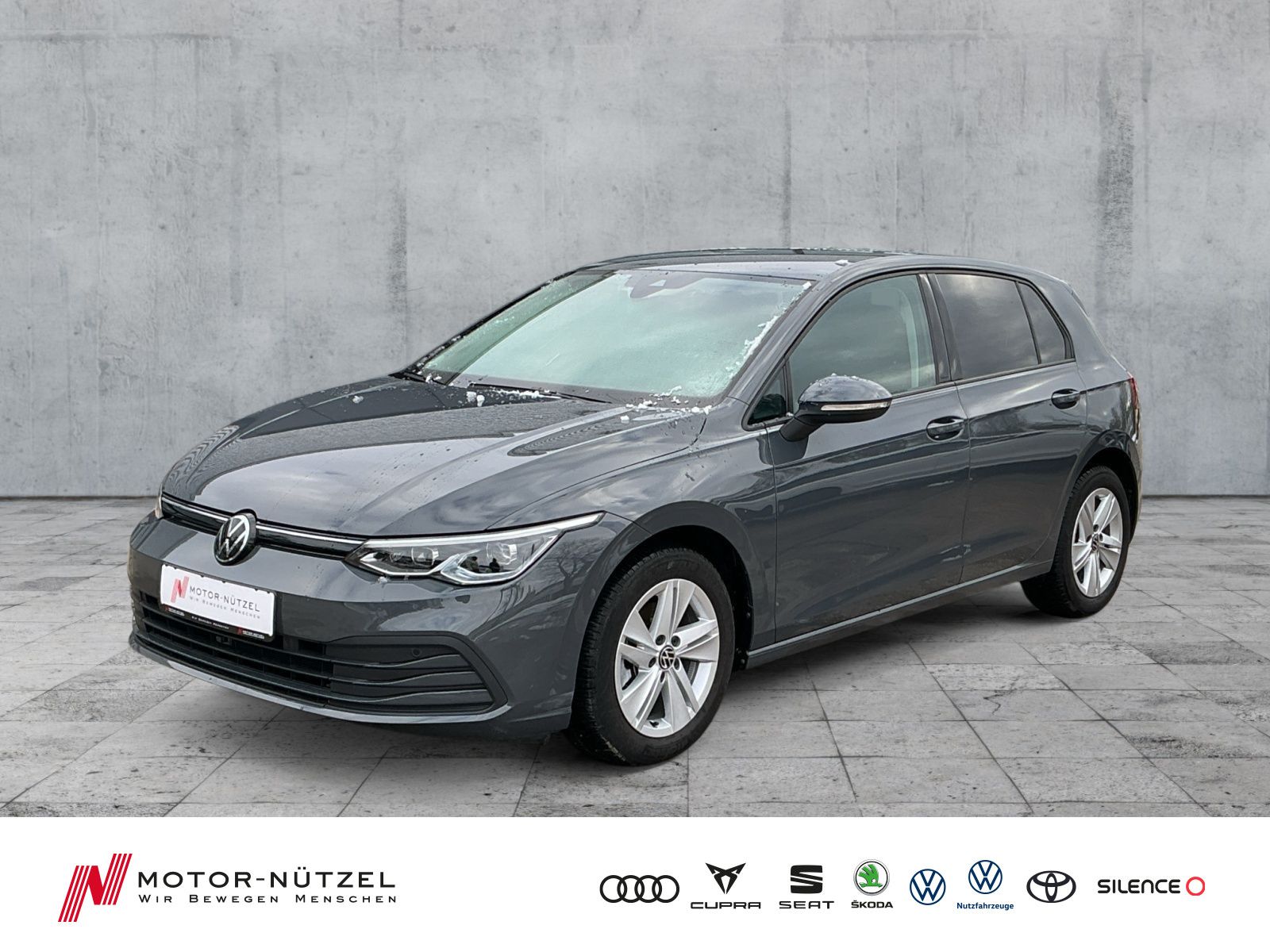 Volkswagen Golf VIII 1.5 TSI LIFE 5JG+LEDplus+NAVI+SHZ+DAB