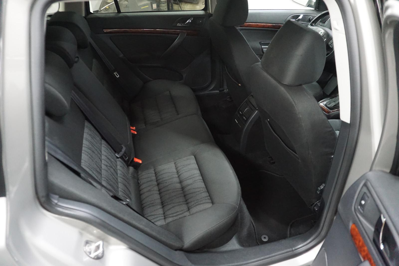 Skoda Octavia 2009 — photo 10