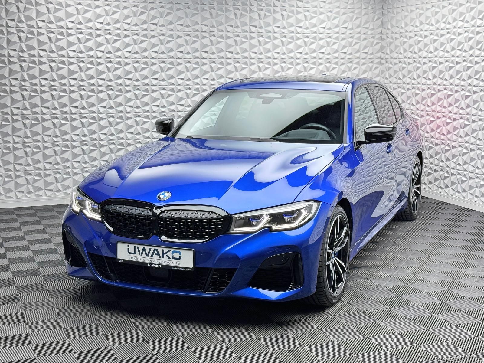 Fahrzeugabbildung BMW XDR*INDIVIDUAL*DEUTSCH*H&K*LASER*STANDHZ*PANO*AH
