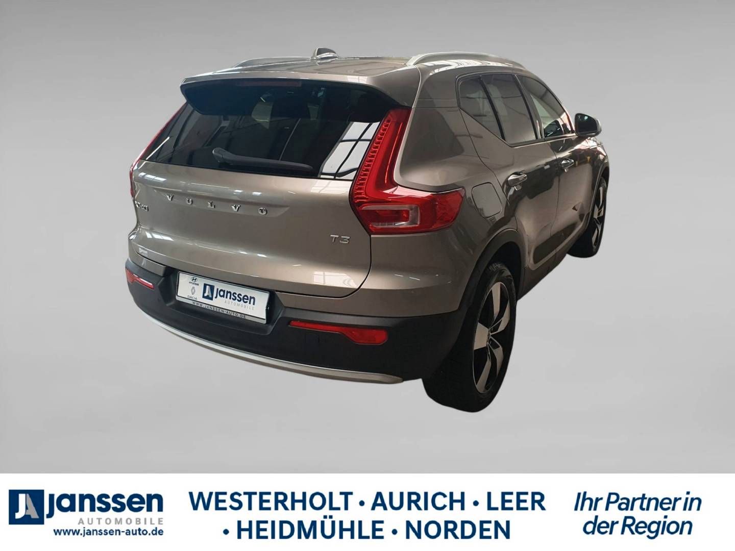 Fahrzeugabbildung Volvo XC40 T3 Geartronic Momentum Pro