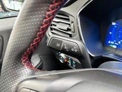 FORD Kuga 2.0 M-Hybrid ST-Line X*