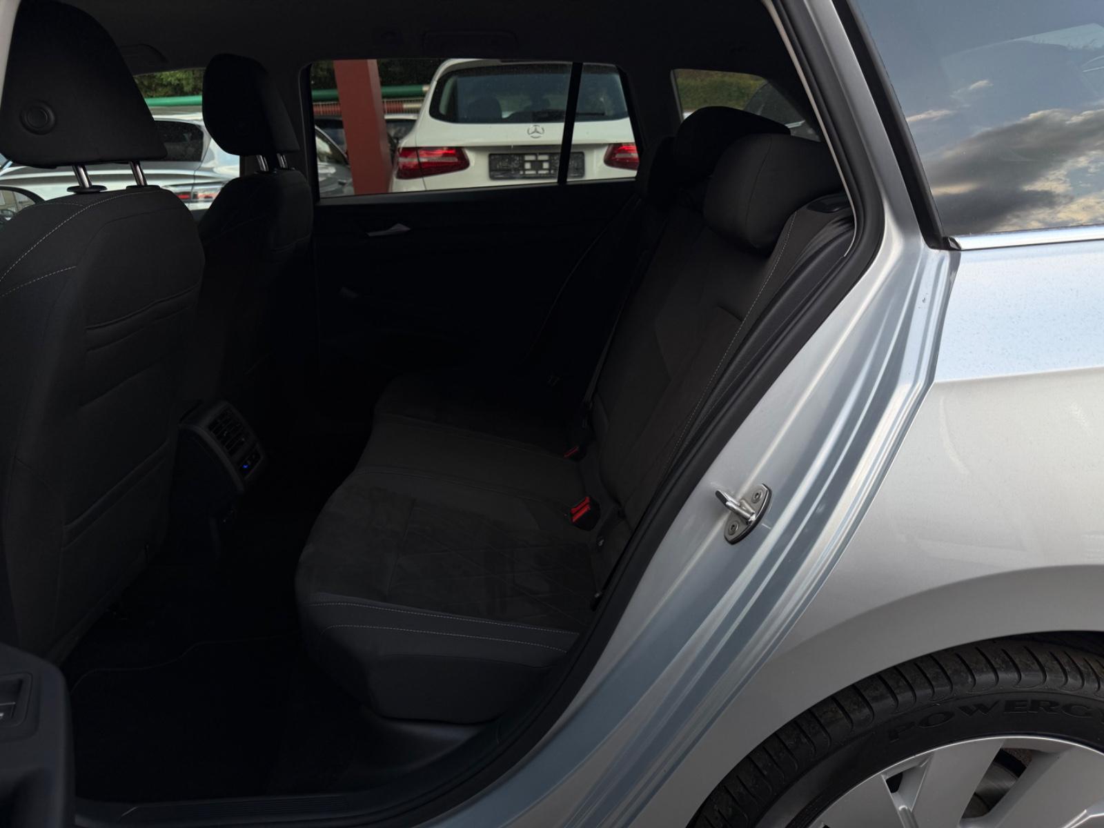 Volkswagen Golf VIII Variant Style*ACC*R-KAM*MEMORY*AHK*, миниатюра 25