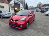 Kia Picanto Dream Team - Kia Picanto mit Benzin-Antrieb: Limousine