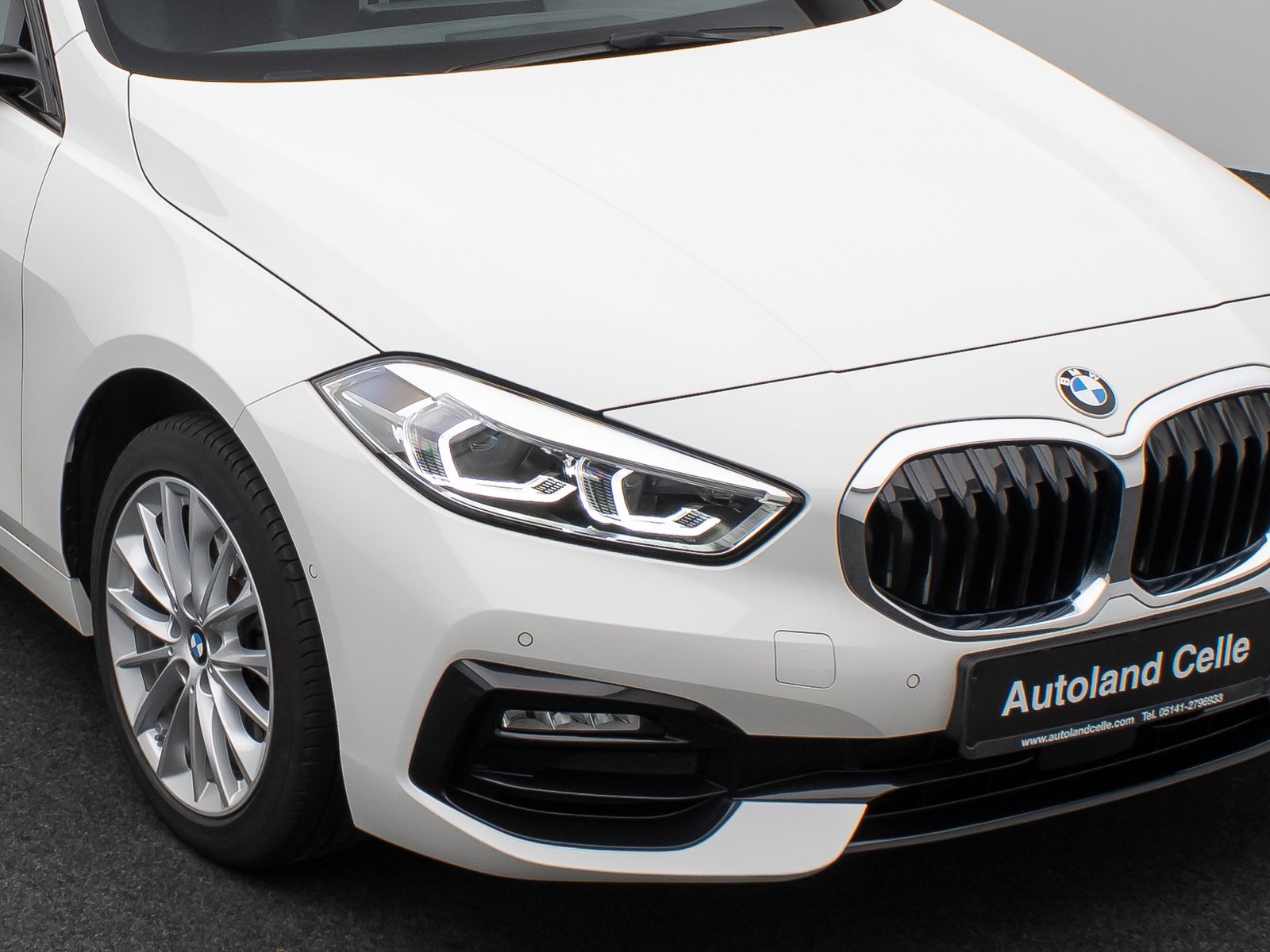Fahrzeugabbildung BMW 118i SportLine Kamera DAB Lenkrhzg Komfort Alarm