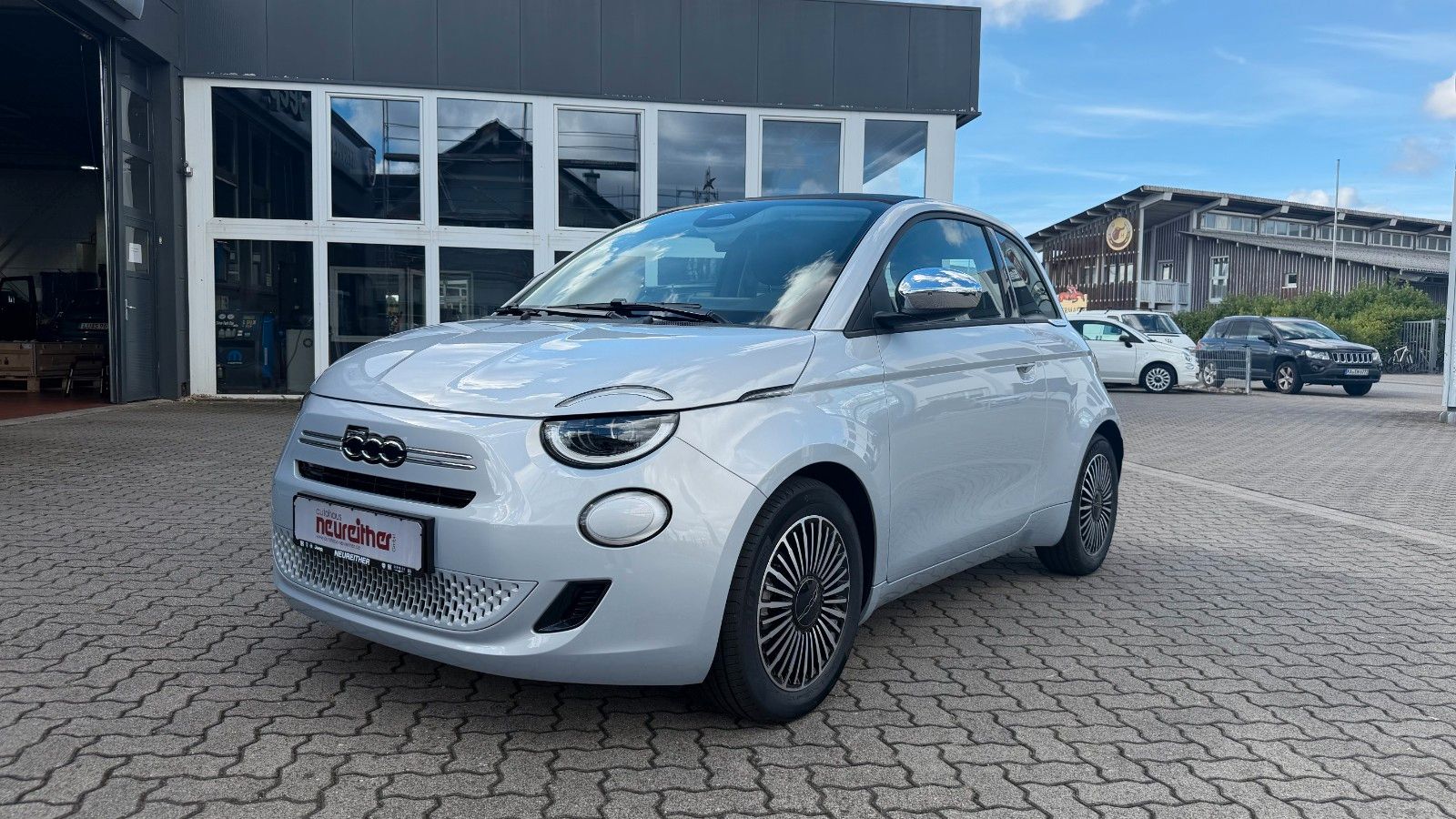Fiat 500 1.0 Hybrid FireFly 48 kW Dolcevita