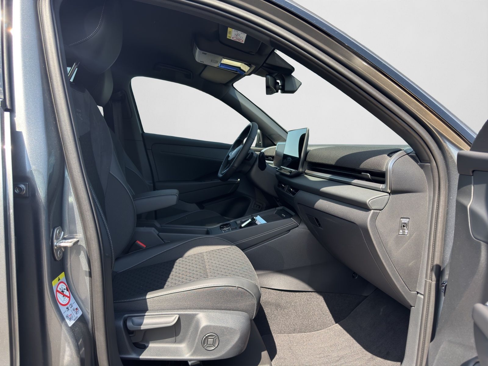 Volkswagen T-Roc - Bild 6