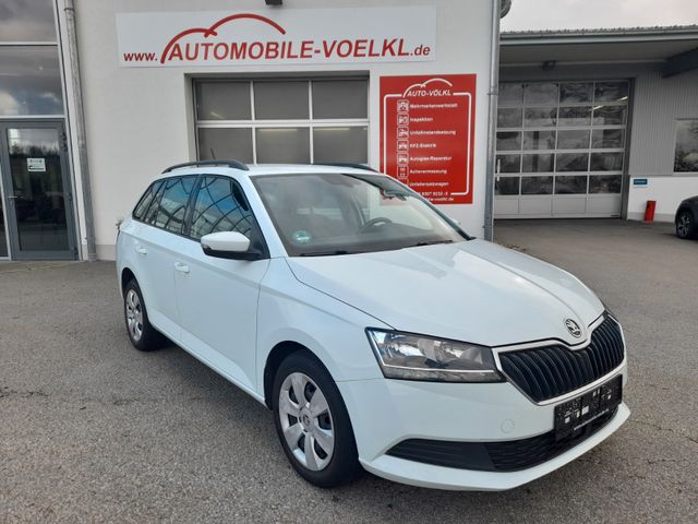 Skoda Fabia 1.0 TSI Kombi NAVI/SHZG/PDC/KLIMAAUTO