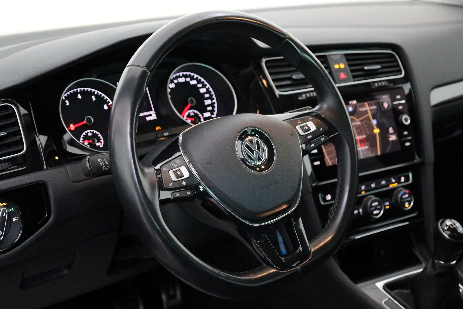 Fahrzeugabbildung Volkswagen Golf VII Variant IQ.DRIVE Navi,ACC,Kamera,SR+WR