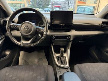 Toyota Yaris - 12