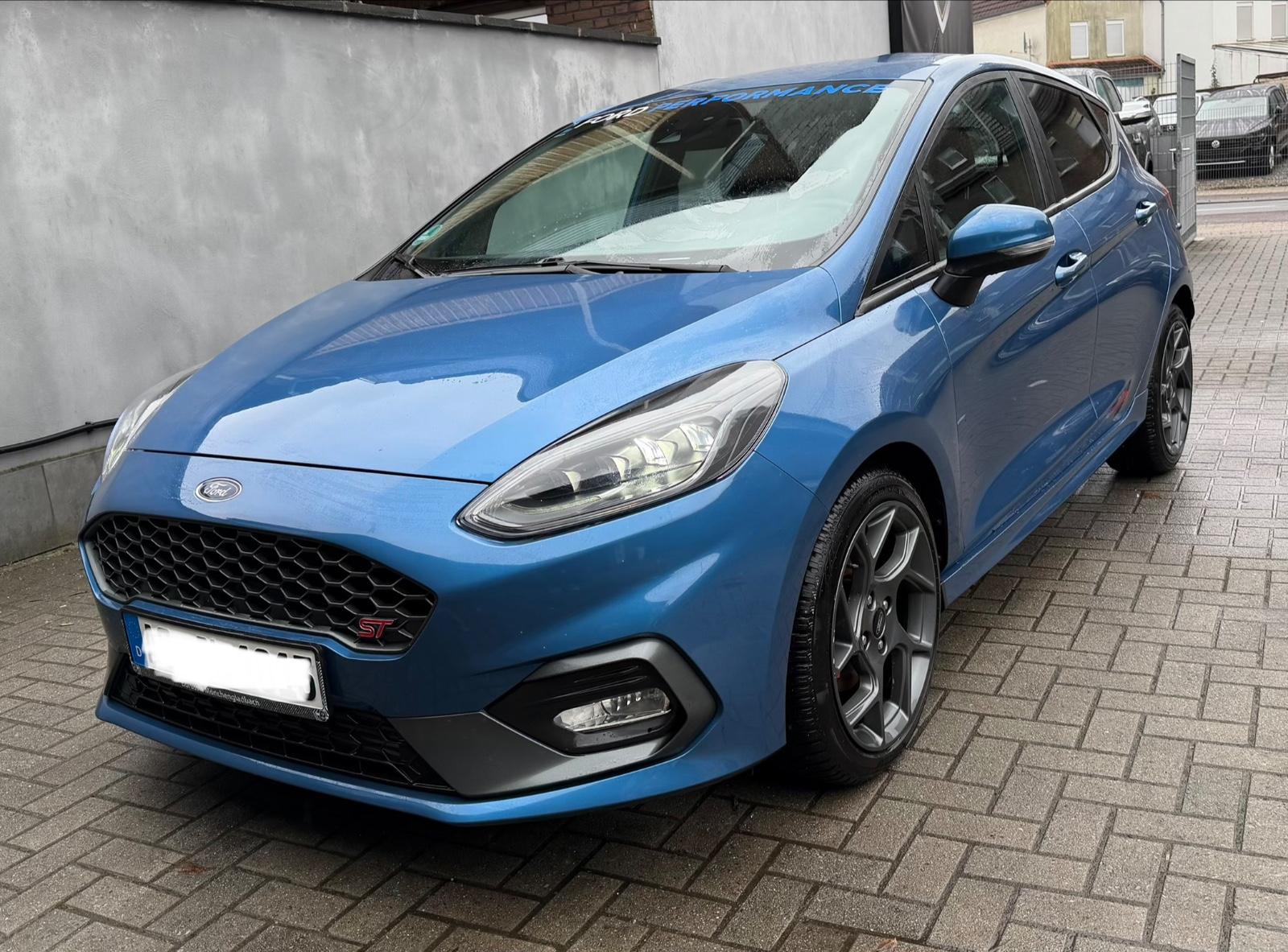 Ford Fiesta ST nur 23.000Km Top Zustand
