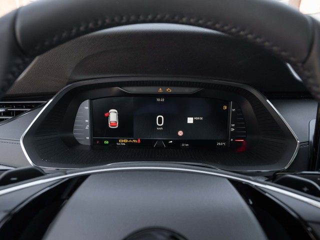 Octavia Combi 2.0 TDI Tour DSG AHK+MATRIX+STANDH