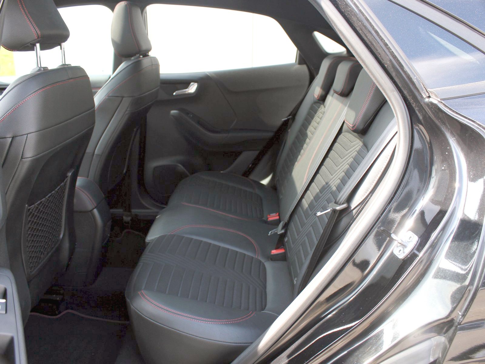 Fahrzeugabbildung Ford Puma ST-Line X 1,0 EcoBoost Mild Hybrid